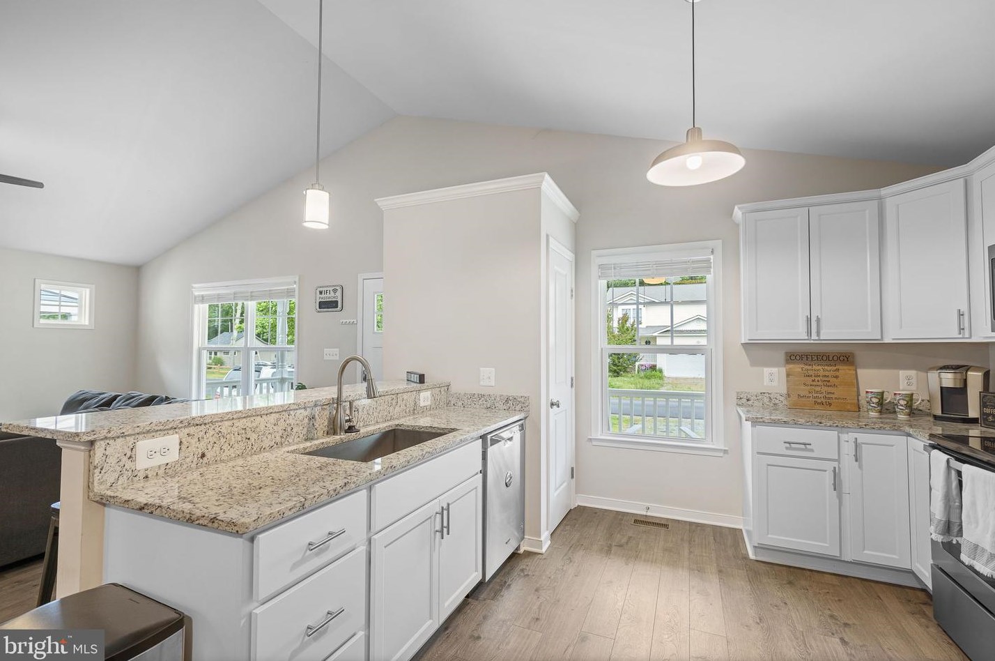 248 7th St, Colonial Bch VA  22443-1606 exterior