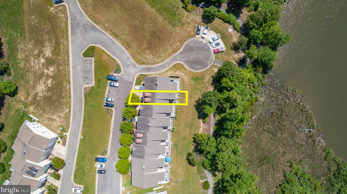 202 Monroe Point Dr, Colonial Bch VA  22443-1943 exterior