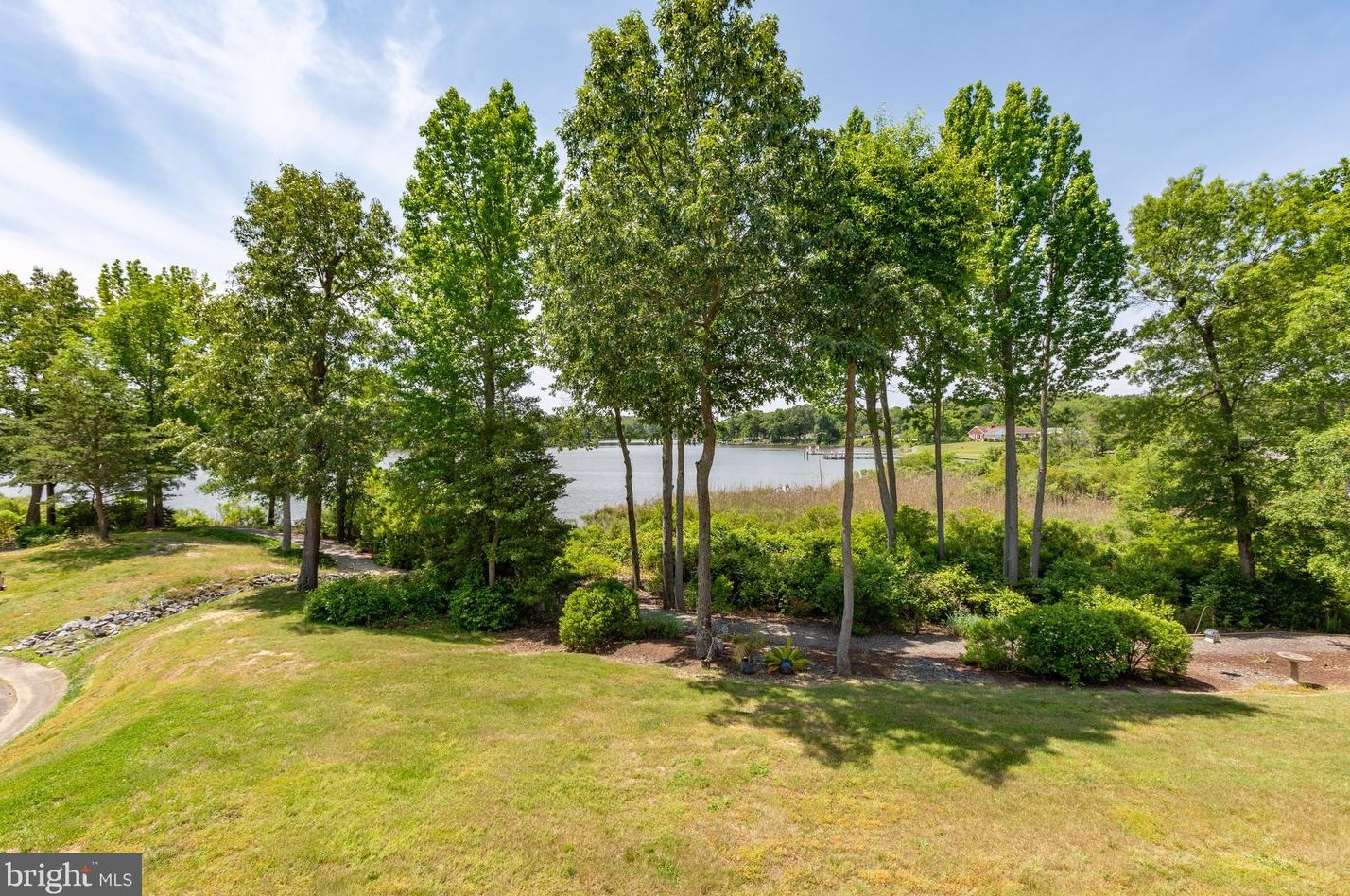 202 Monroe Point Dr, Colonial Bch VA  22443-1943 exterior