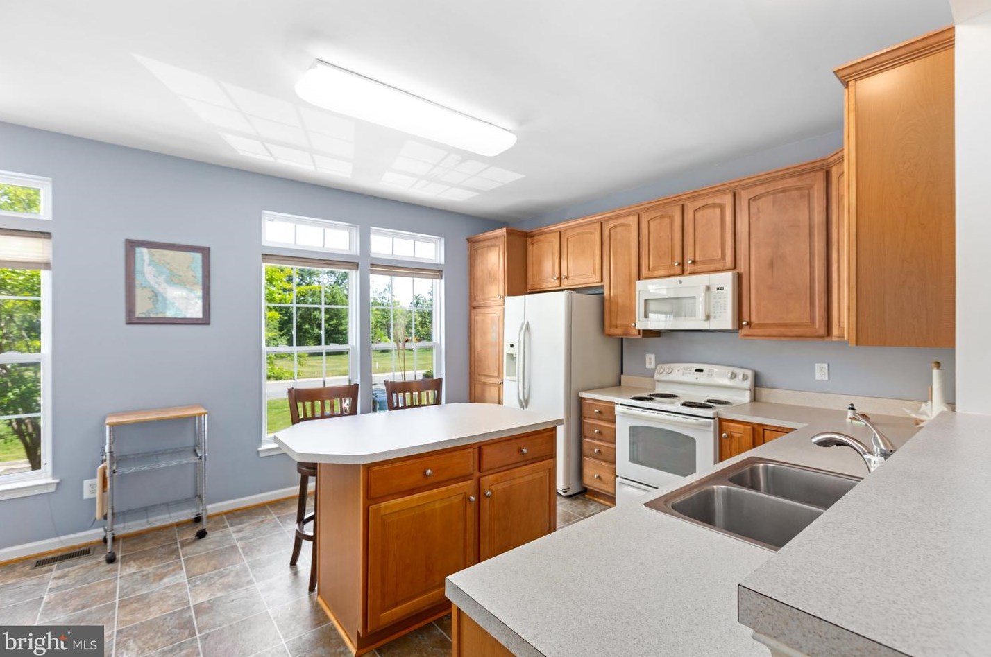 202 Monroe Point Dr, Colonial Bch VA  22443-1943 exterior