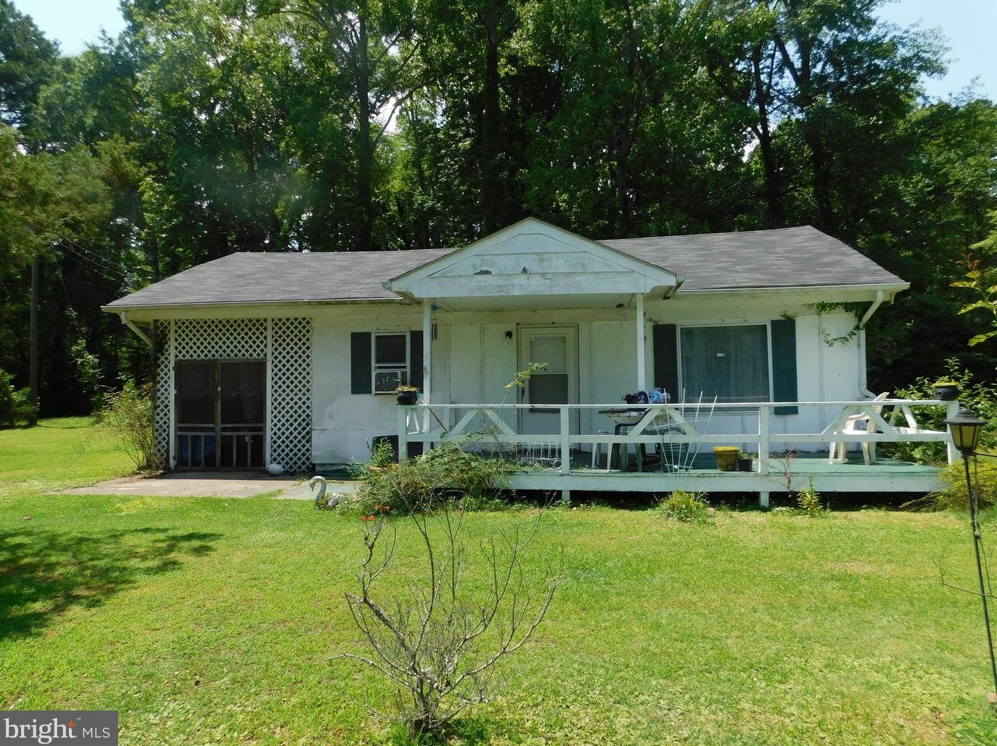 416 Brk Dr, Colonial Bch VA  22443-5050 exterior