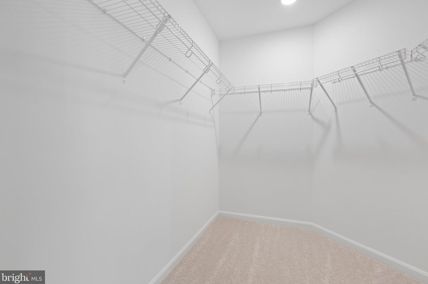 104 Brooks Dr, Colonial Bch VA  22443-5049 exterior