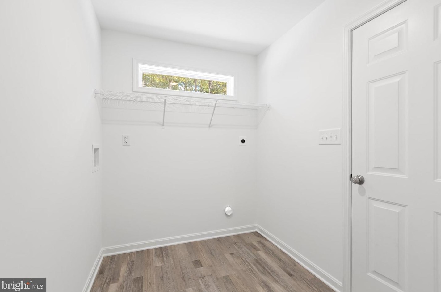 104 Brooks Dr, Colonial Bch VA  22443-5049 exterior