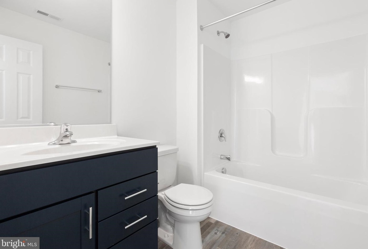 104 Brooks Dr, Colonial Bch VA  22443-5049 exterior