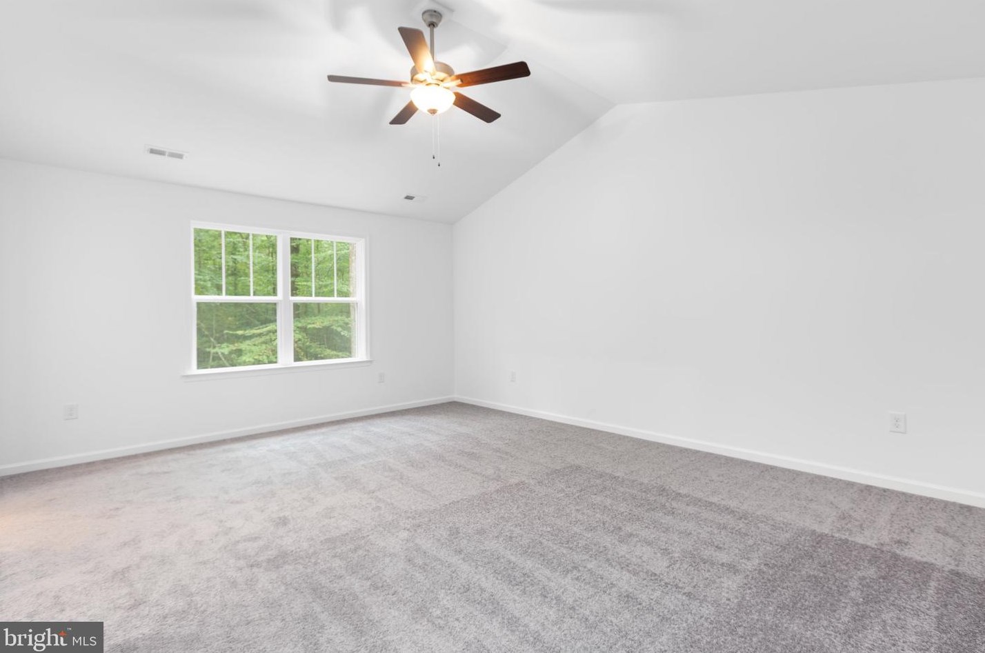 104 Brooks Dr, Colonial Bch VA  22443-5049 exterior