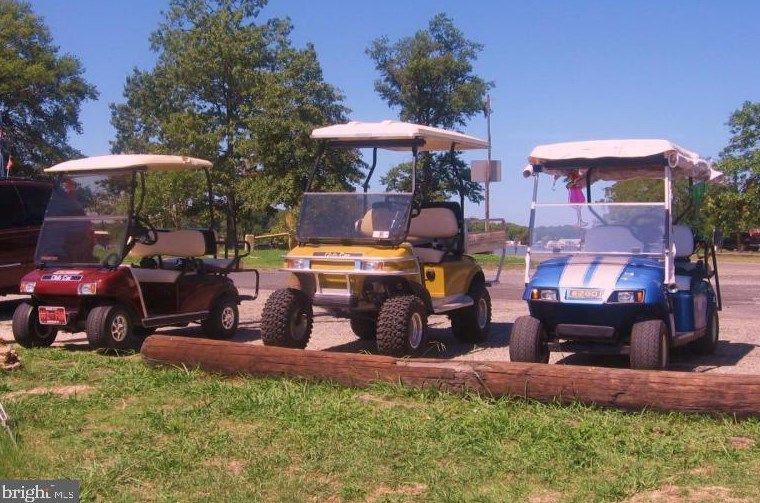 104 Brooks Dr, Colonial Bch VA  22443-5049 exterior