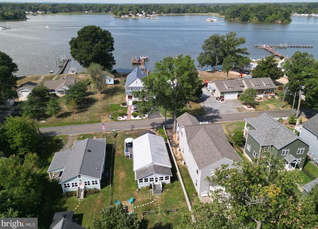 1324 Monroe Bay Ave, Colonial Bch VA  22443-2922 exterior