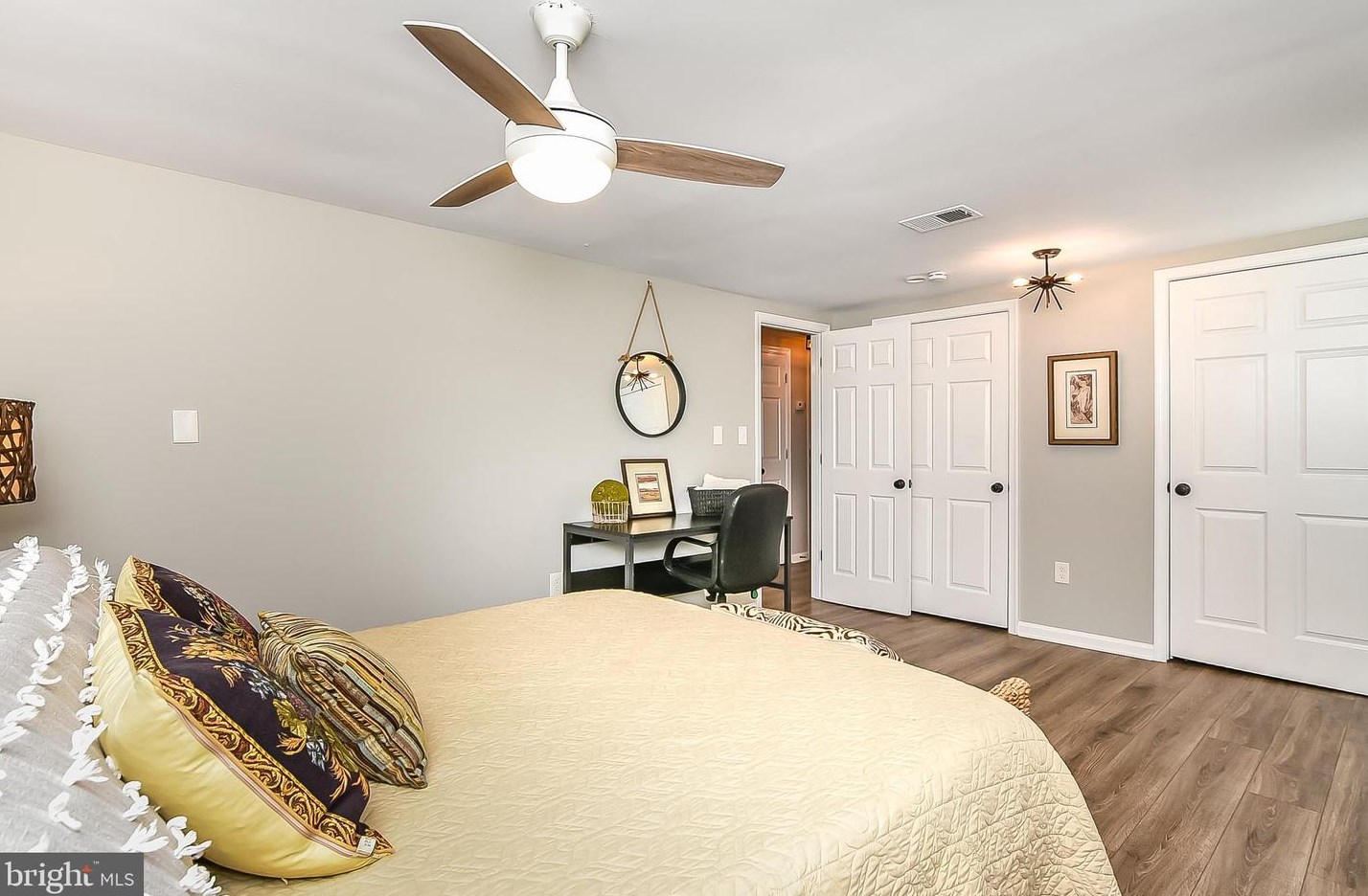 1324 Monroe Bay Ave, Colonial Bch VA  22443-2922 exterior