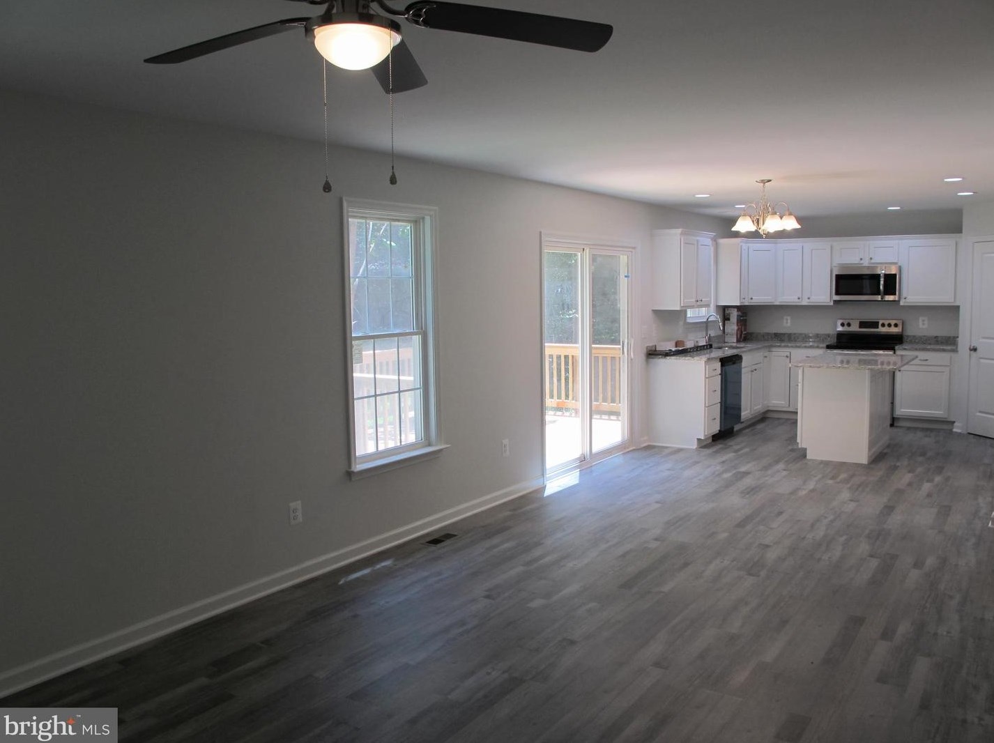 61 Lee St, Montross VA  22520-2776 exterior