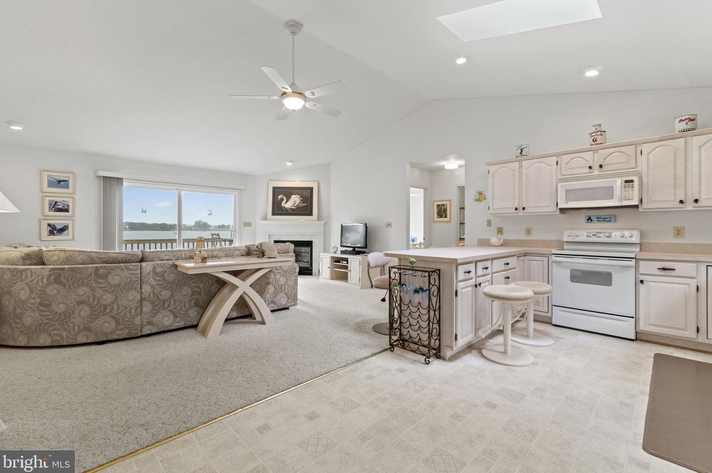 1359 Hbr Vw Cir, Colonial Bch VA  22443-5025 exterior