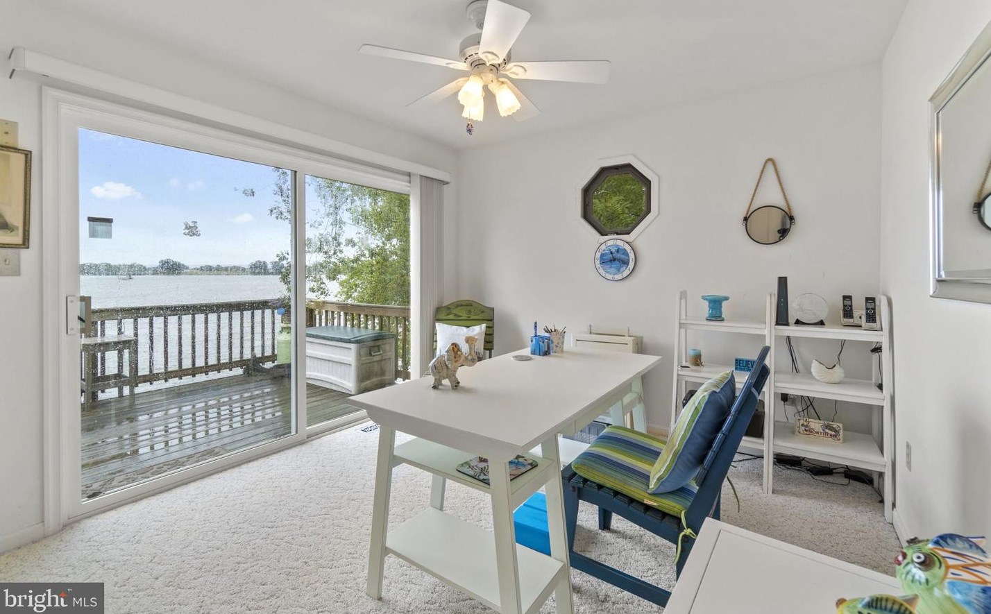 1359 Hbr Vw Cir, Colonial Bch VA  22443-5025 exterior