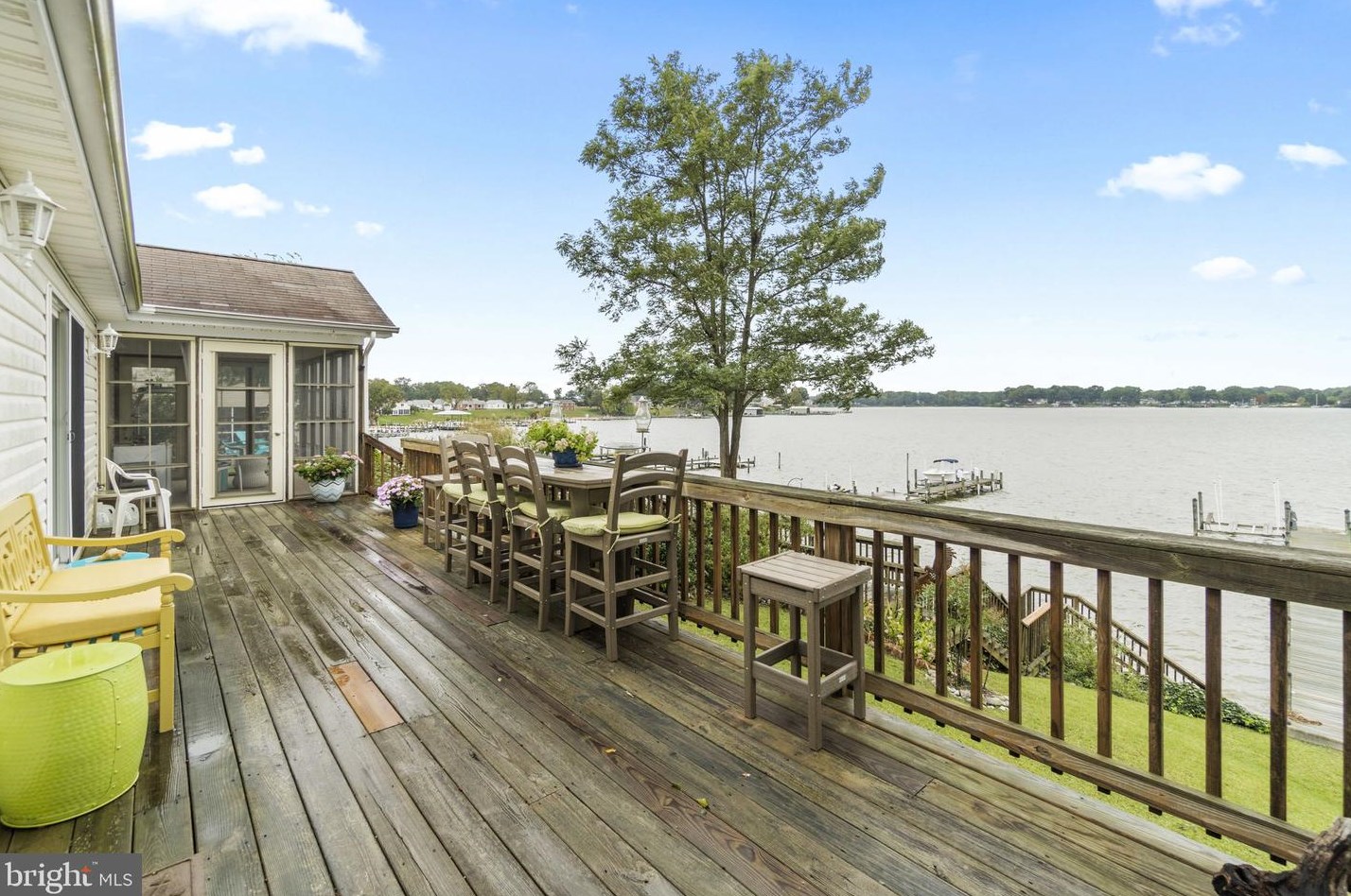 1359 Hbr Vw Cir, Colonial Bch VA  22443-5025 exterior