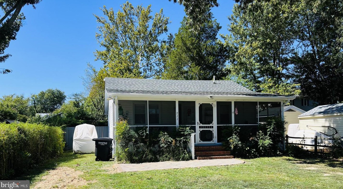 711 Lossing Ave, Colonial Bch VA  22443-2710 exterior