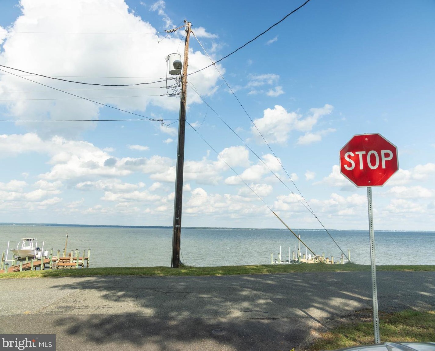 123 8th St, Colonial Bch VA  22443-1611 exterior