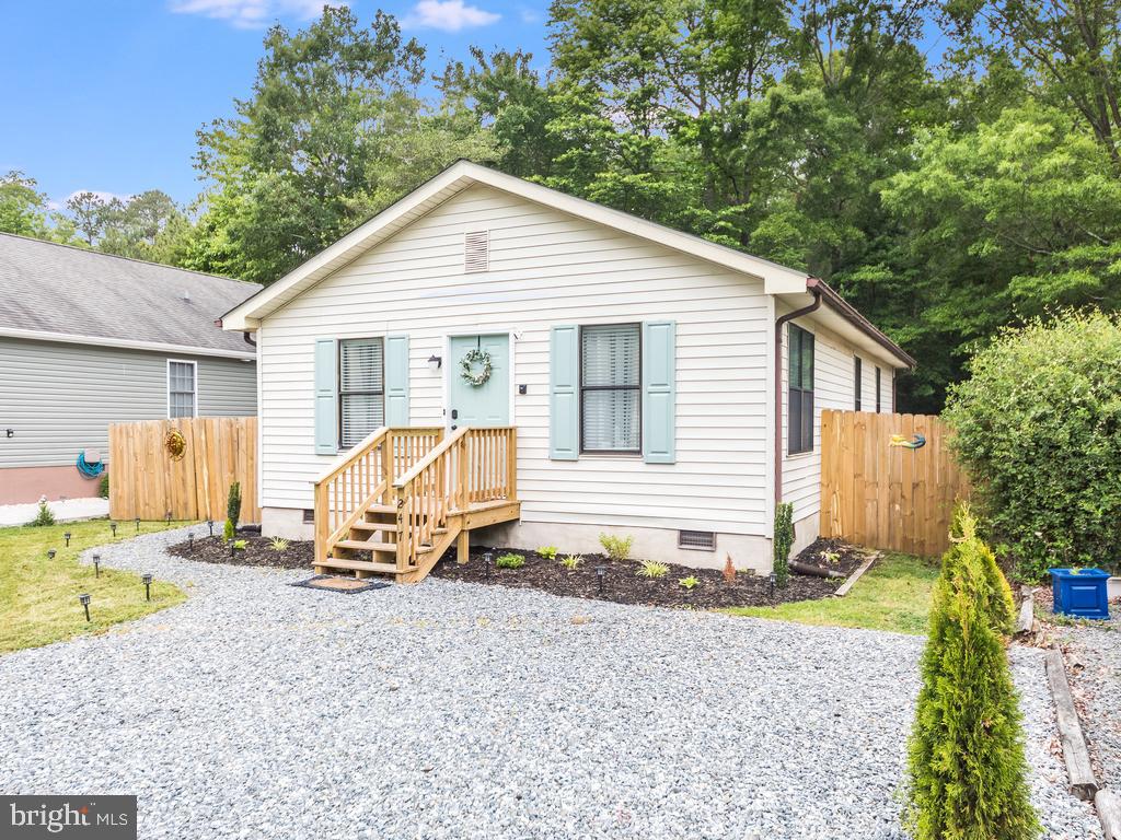 247 12th St, Colonial Beach, VA 22443 MLS VAWE2005892 Coldwell Banker