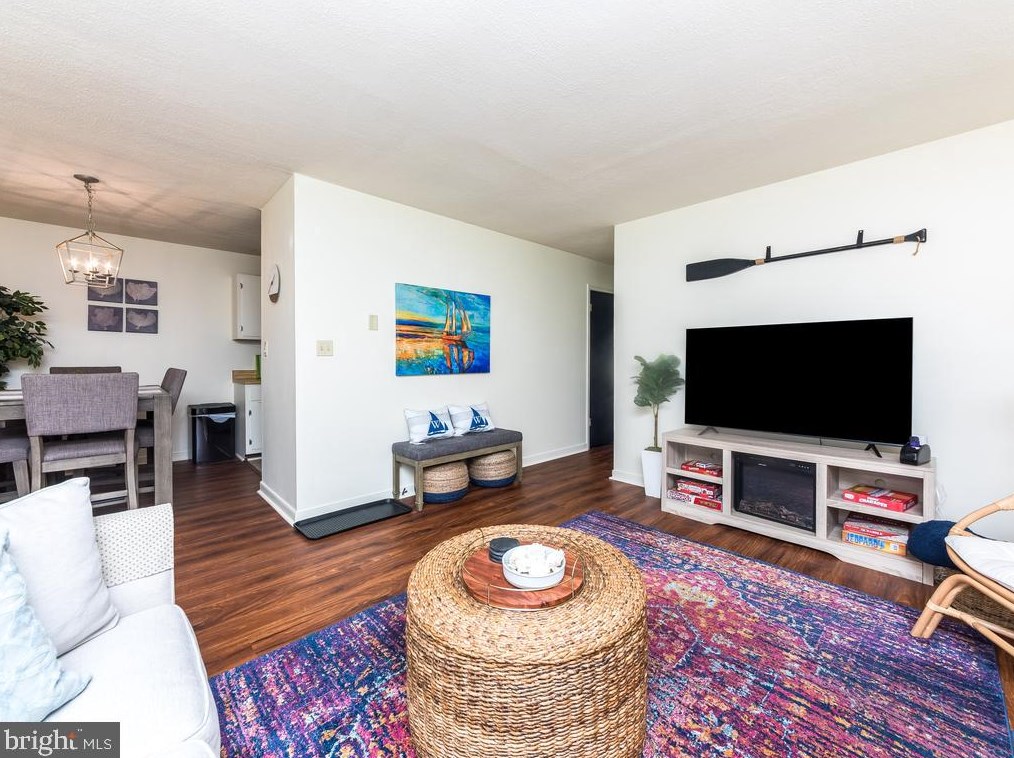 247 12th St, Colonial Bch VA 22443-1516 exterior