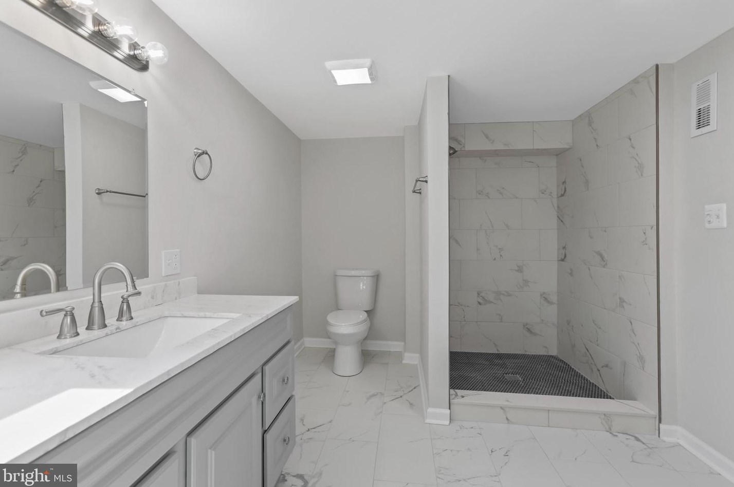 116 Boundary St, Colonial Bch VA  22443-2408 exterior