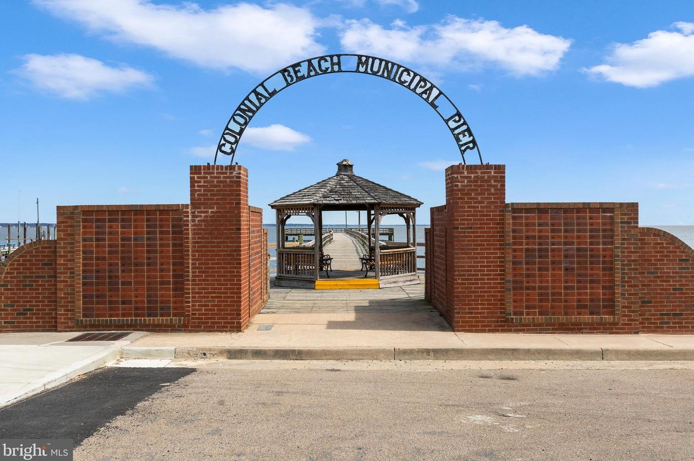 116 Boundary St, Colonial Bch VA  22443-2408 exterior