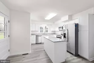 333 Santa Maria Ave, Colonial Beach, VA 22443 - Photo 15