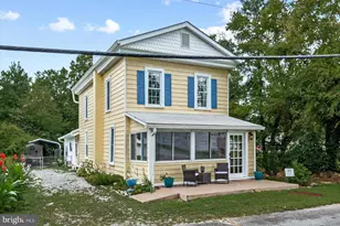 209 Hawthorne St, Colonial Beach, VA 22443 - Photo 3