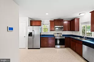 310 3rd St, Colonial Beach, VA 22443 - Photo 15