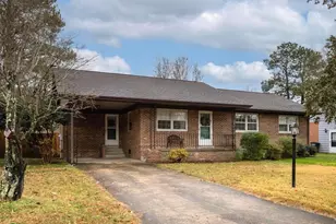 128 11th St, Colonial Beach, VA 22443 - Photo 1