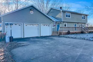 320 Cedar Ave, Colonial Beach, VA 22443 - Photo 3