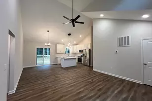 633 Shorewood Dr, Colonial Beach, VA 22443 - Photo 19