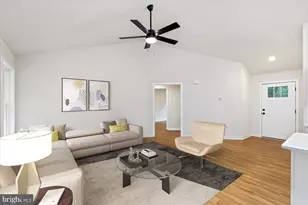 749 Lakeview Dr, Colonial Beach, VA 22443 - Photo 5