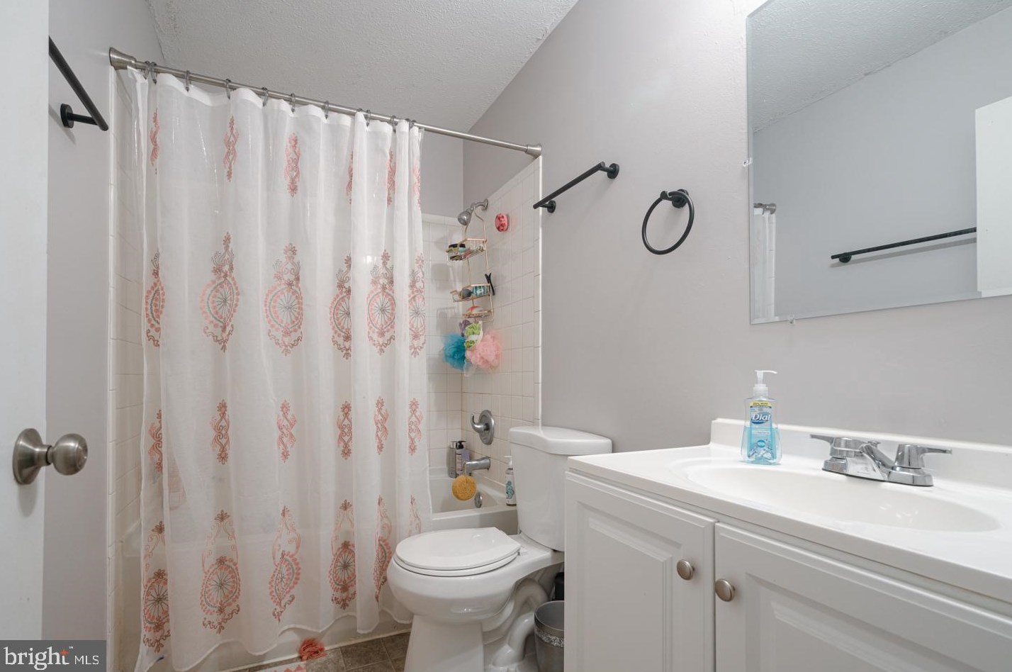 1012 Woodland Ave, Winchester VA  22601-5826 exterior