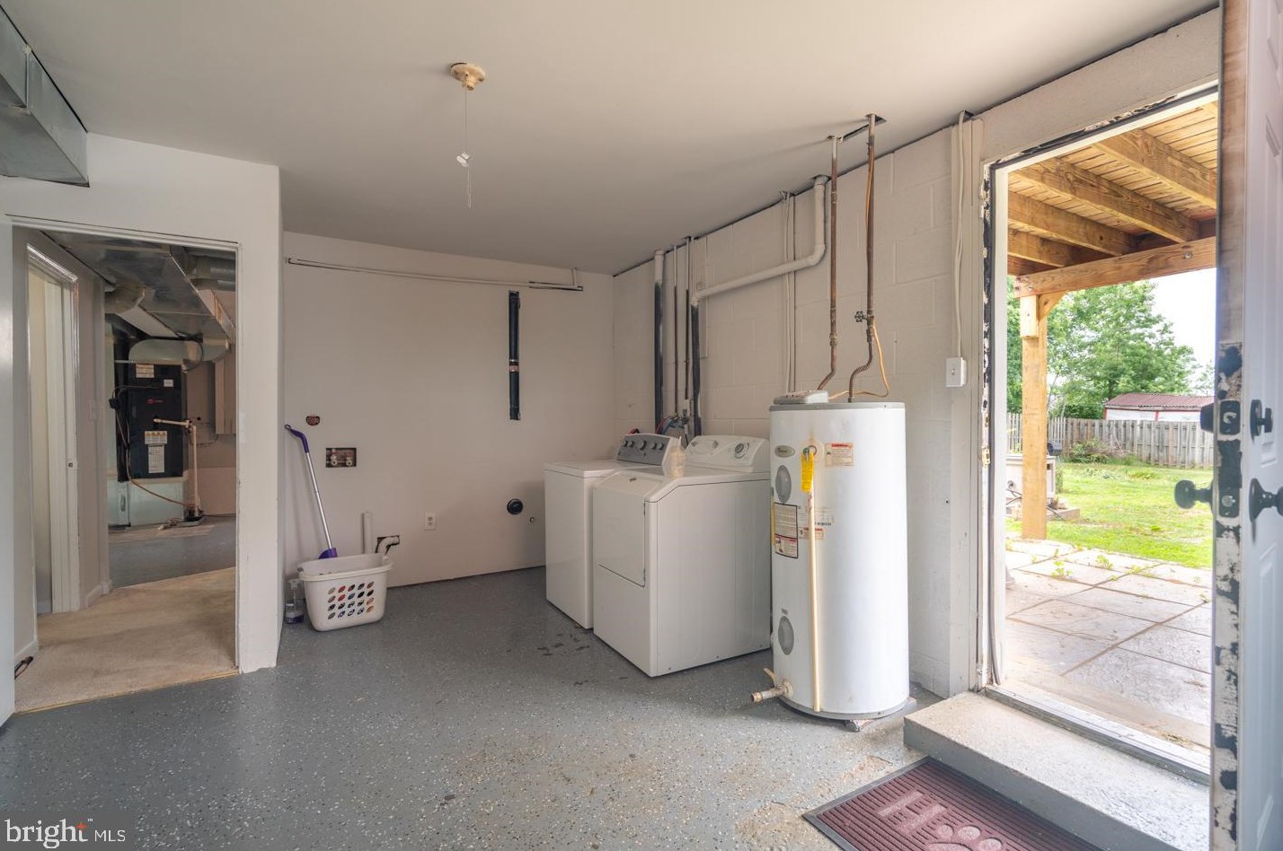 1012 Woodland Ave, Winchester VA  22601-5826 exterior