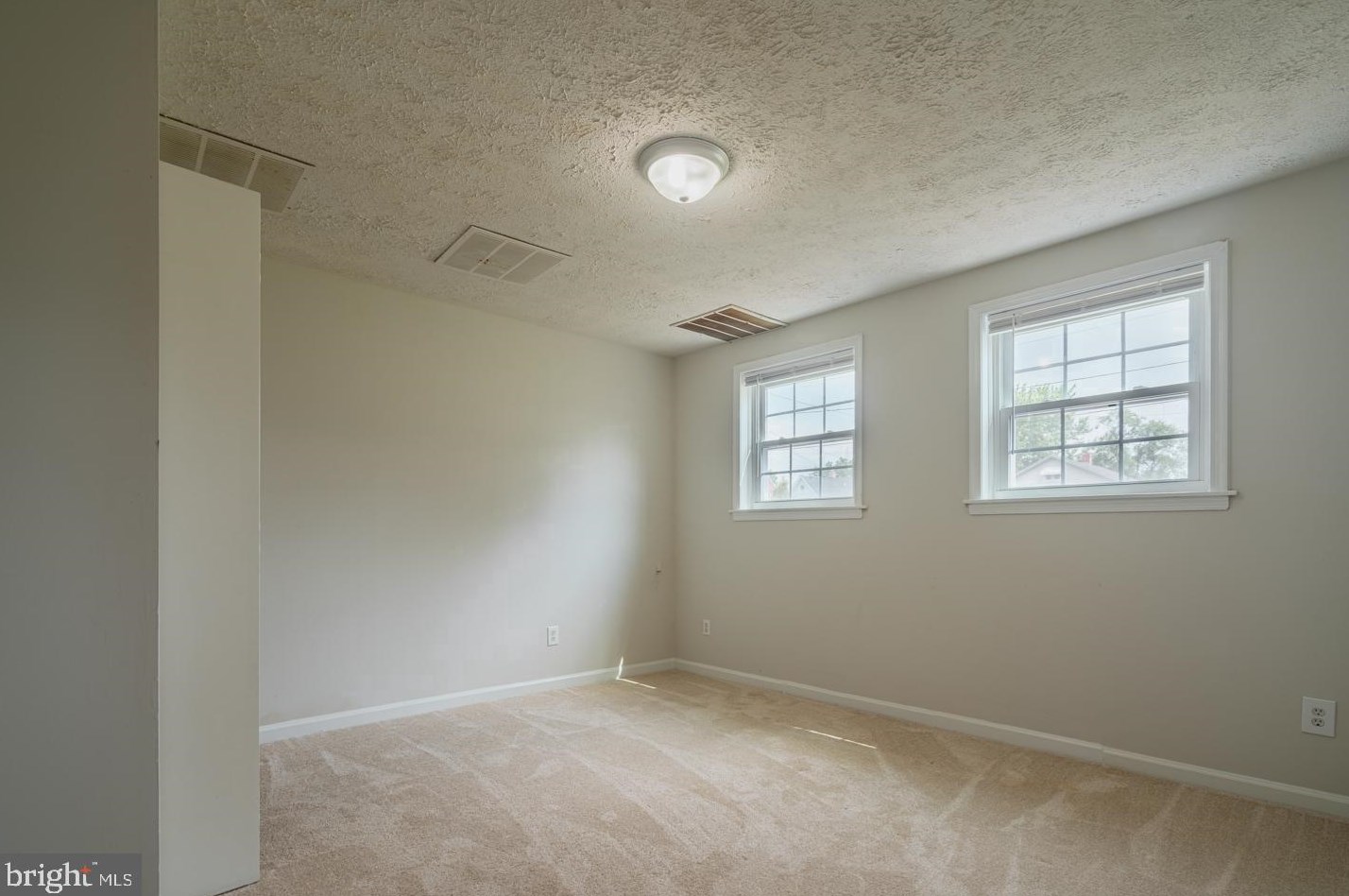 1012 Woodland Ave, Winchester VA  22601-5826 exterior