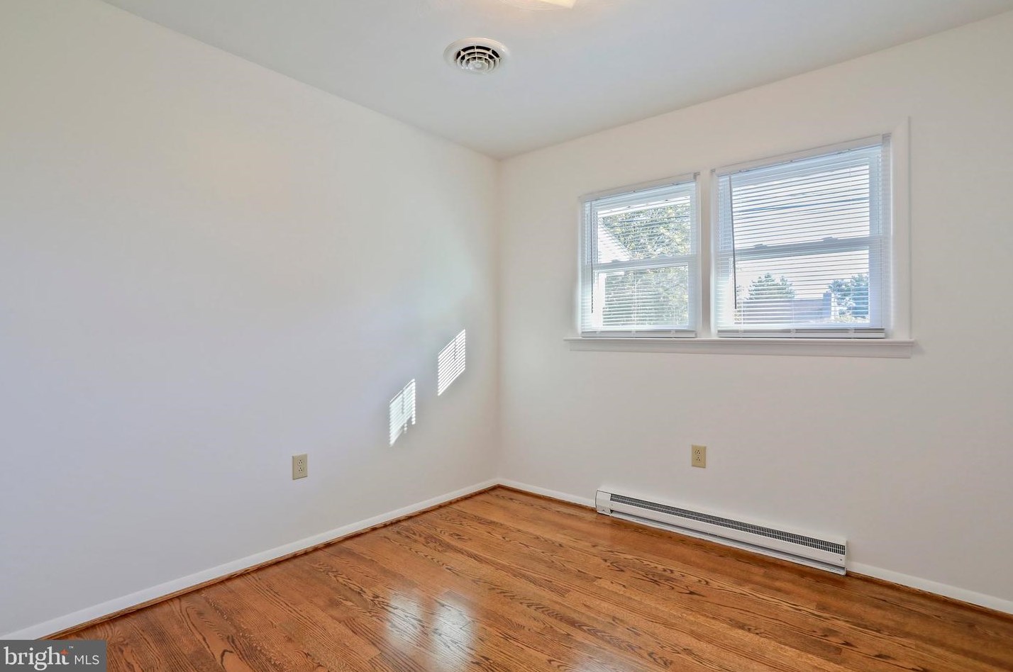 103 Jackson Ave, Winchester VA  22601-4935 exterior