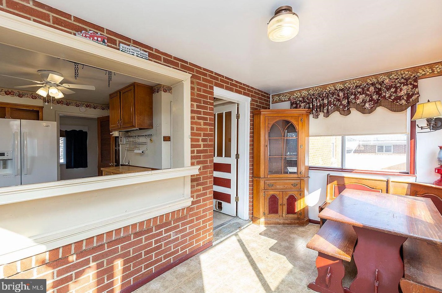 140 Wood Ave, Winchester VA  22601-3028 exterior