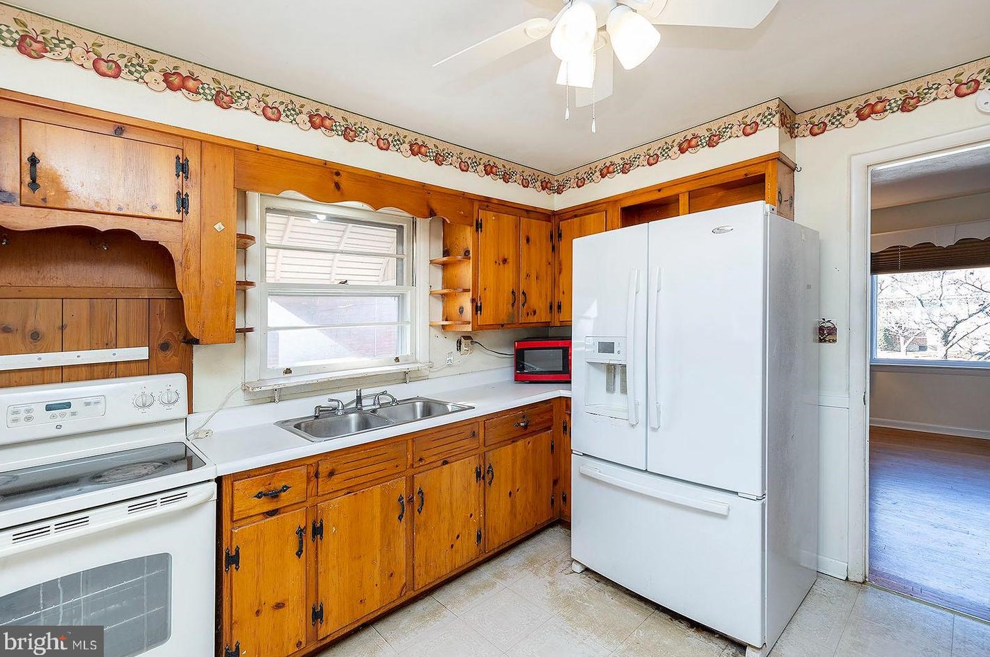140 Wood Ave, Winchester VA  22601-3028 exterior