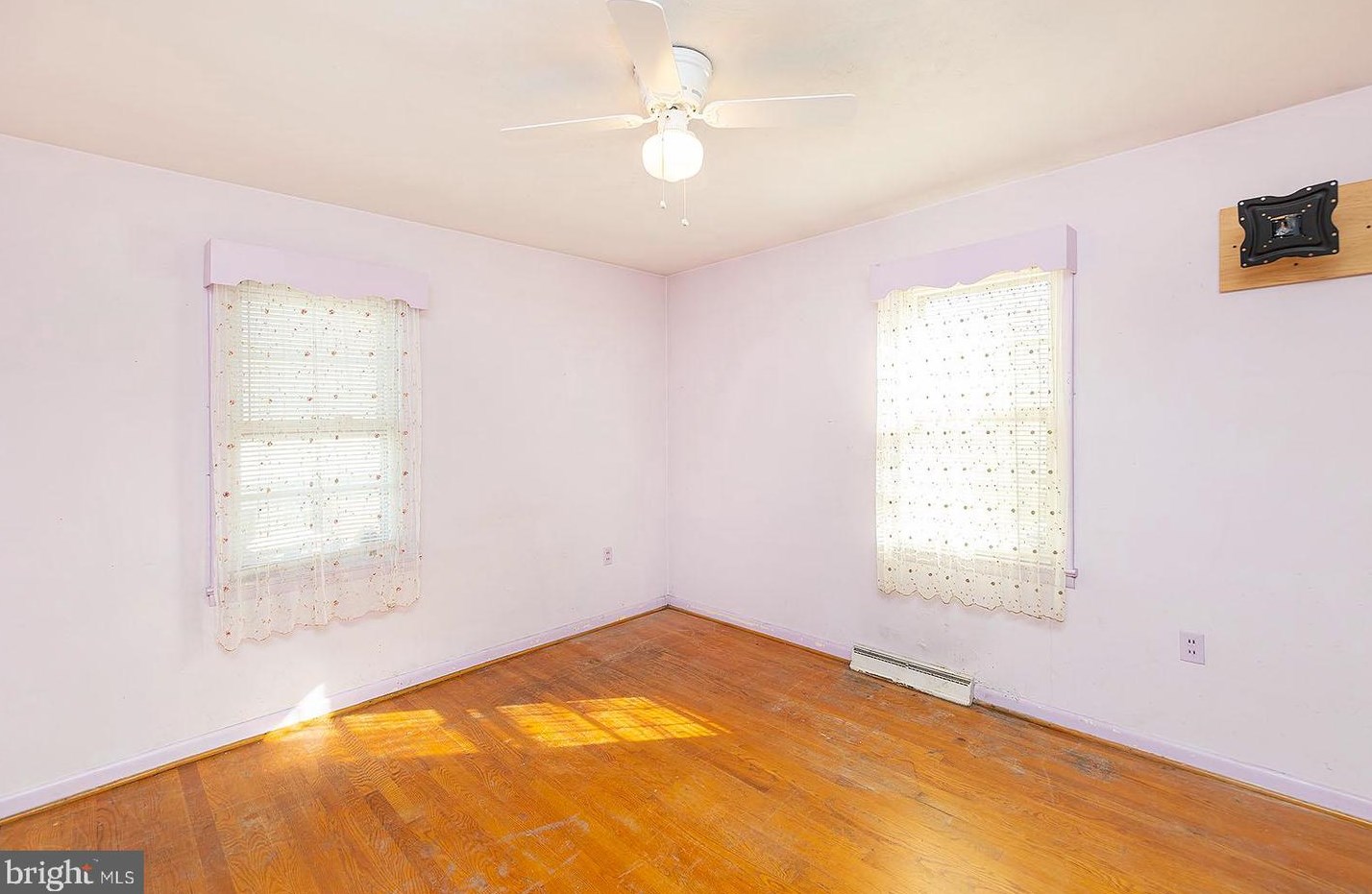 140 Wood Ave, Winchester VA  22601-3028 exterior