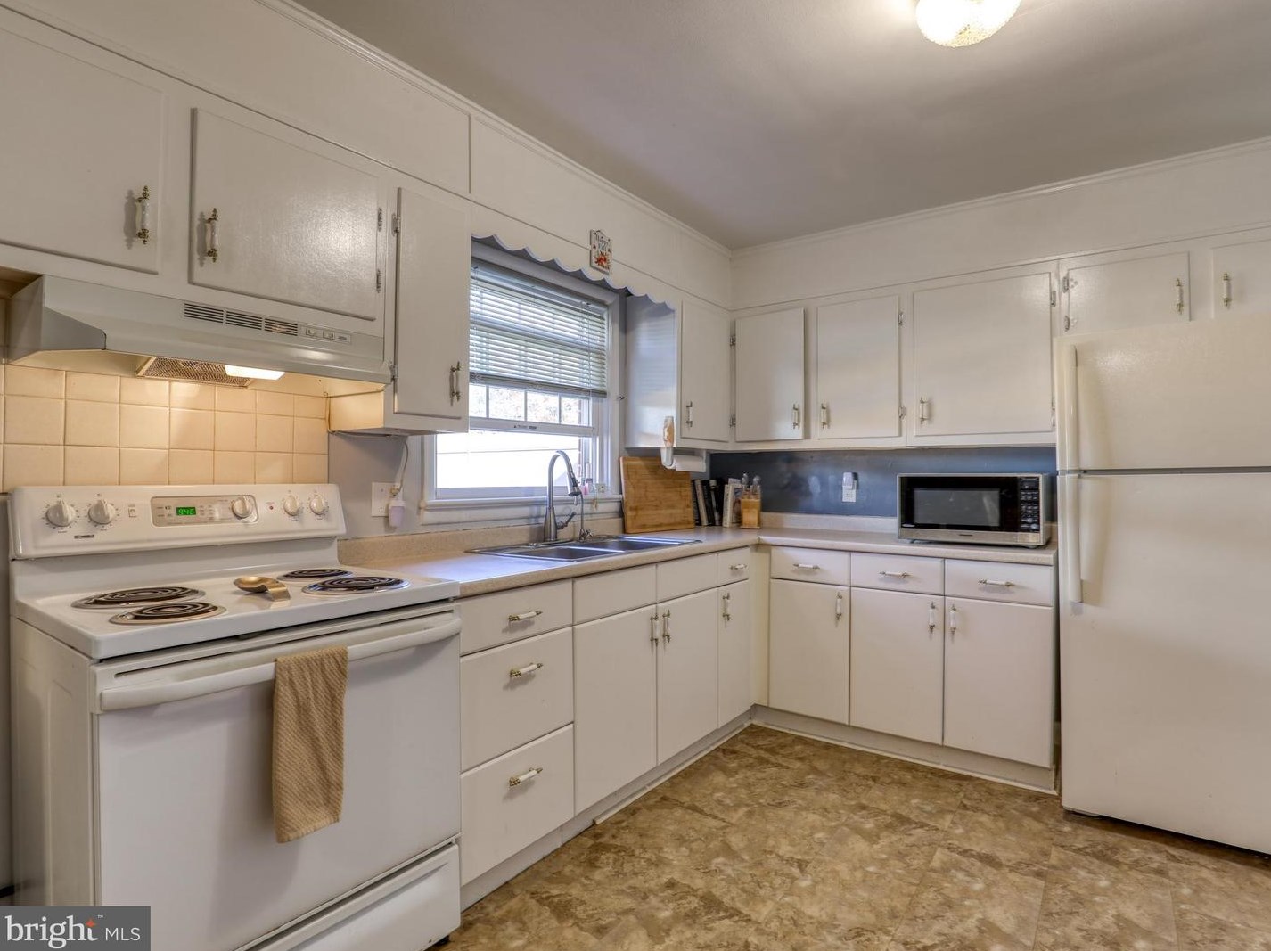 331 Fox Dr, Winchester VA  22601-3039 exterior