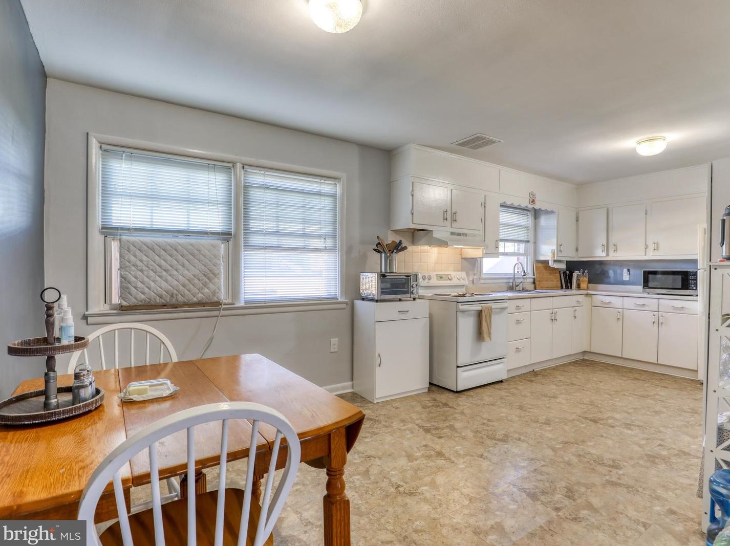 331 Fox Dr, Winchester VA  22601-3039 exterior