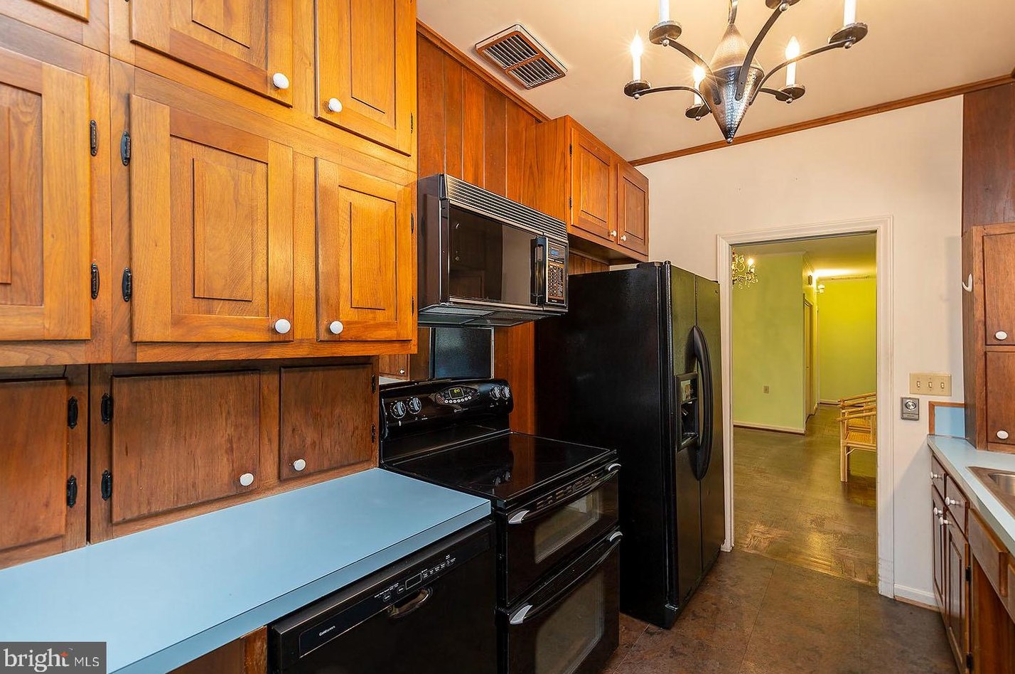 1413 Handley Ave, Winchester VA  22601-3746 exterior