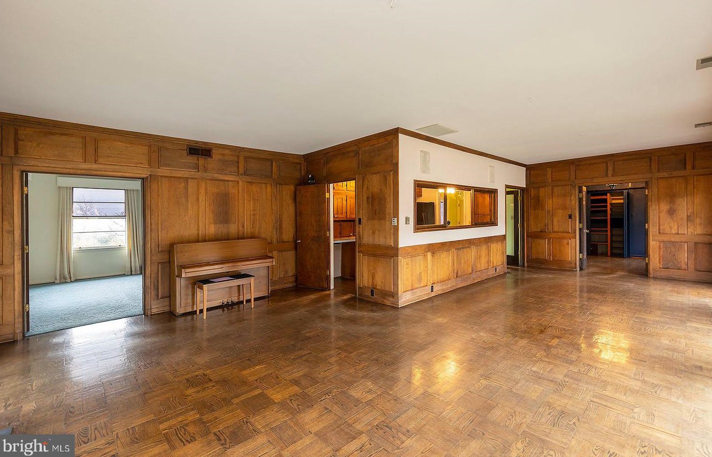 1413 Handley Ave, Winchester VA  22601-3746 exterior