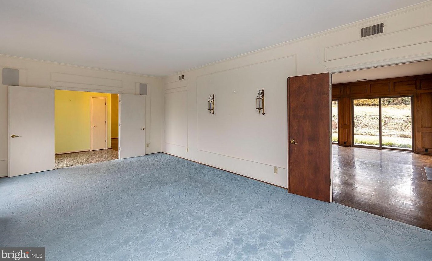 1413 Handley Ave, Winchester VA  22601-3746 exterior