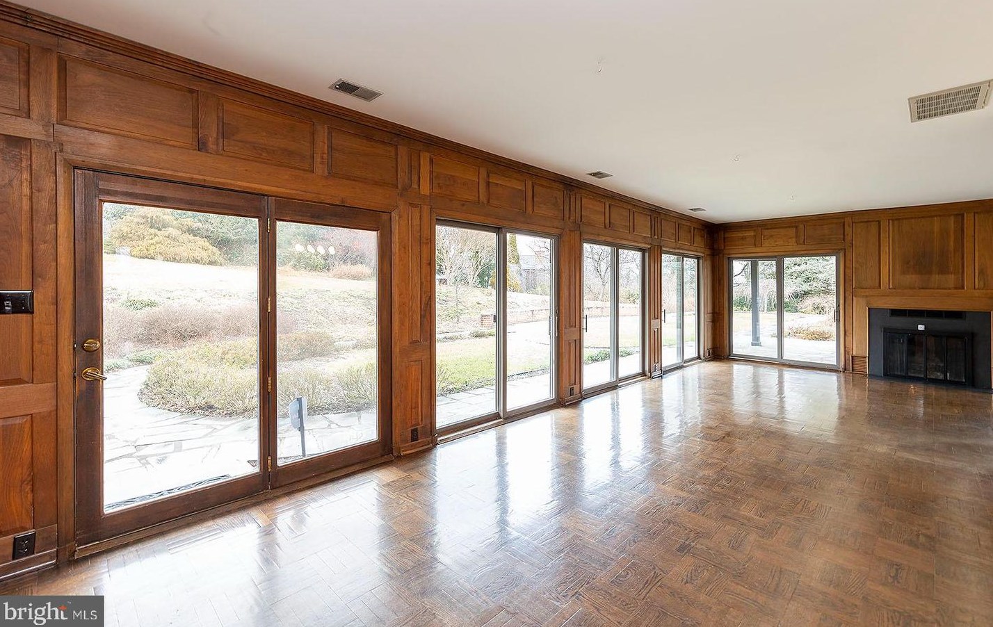 1413 Handley Ave, Winchester VA  22601-3746 exterior