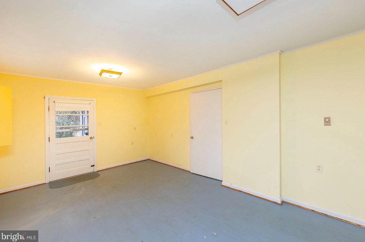 1413 Handley Ave, Winchester VA  22601-3746 exterior