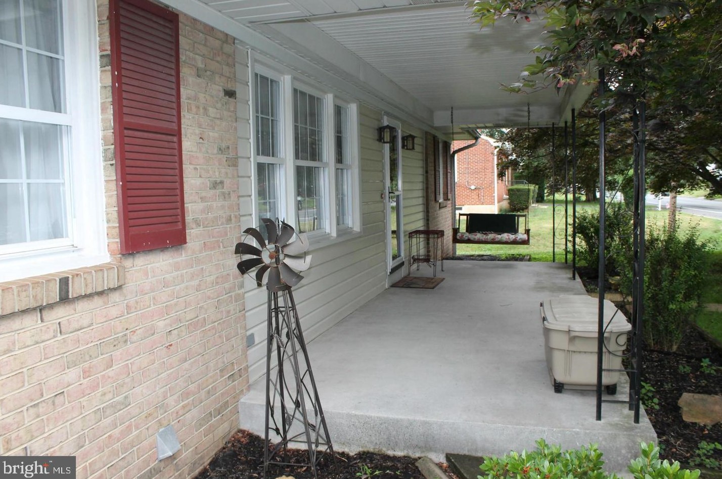 252 Fox Dr, Winchester VA  22601-3037 exterior