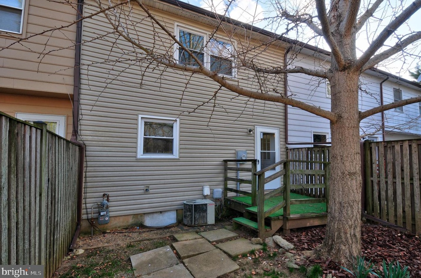 18 Jigsaw Pl, Winchester VA  22601-3656 exterior