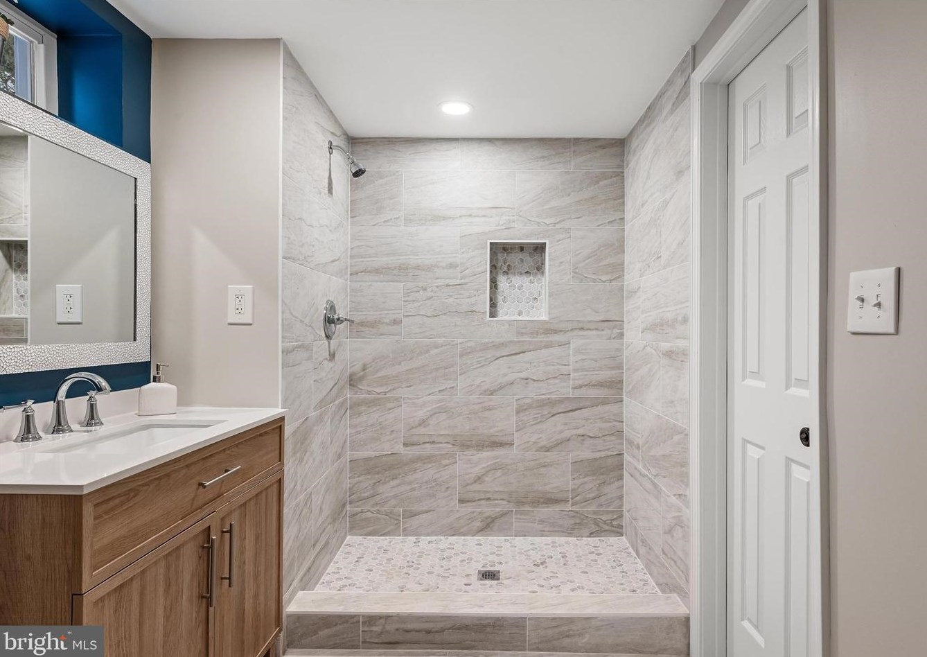 149 Fox Dr, Winchester VA  22601-3034 exterior