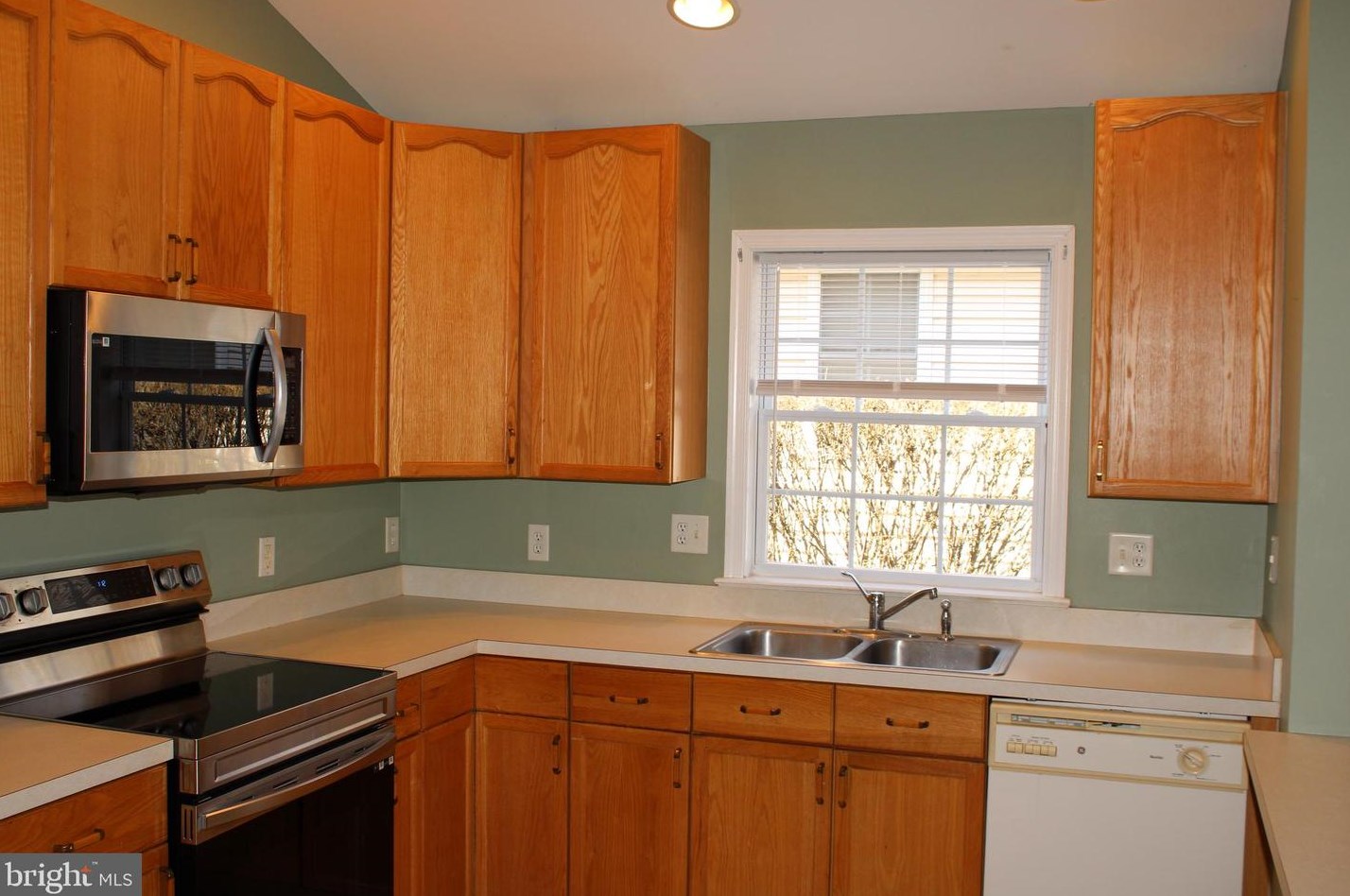 1815 Melvor Ln, Winchester VA  22601-6390 exterior