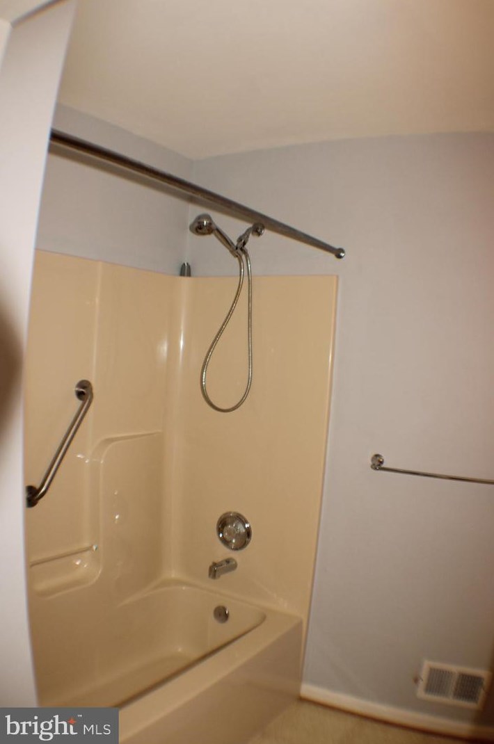 1815 Melvor Ln, Winchester VA  22601-6390 exterior