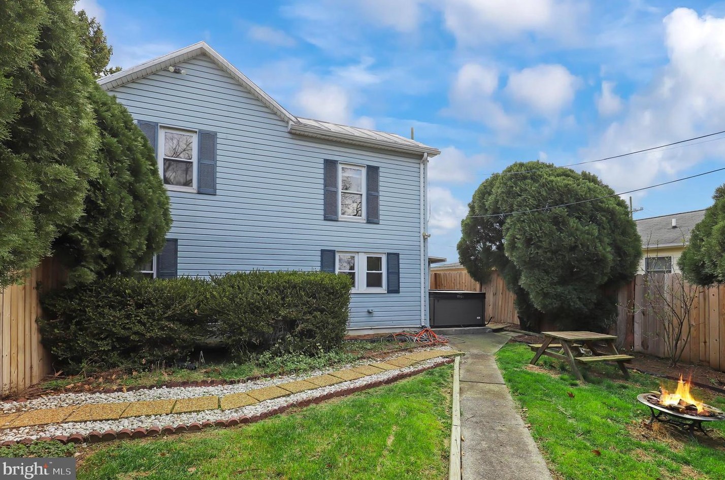 1531 Loudoun St, Winchester VA  22601-4421 exterior