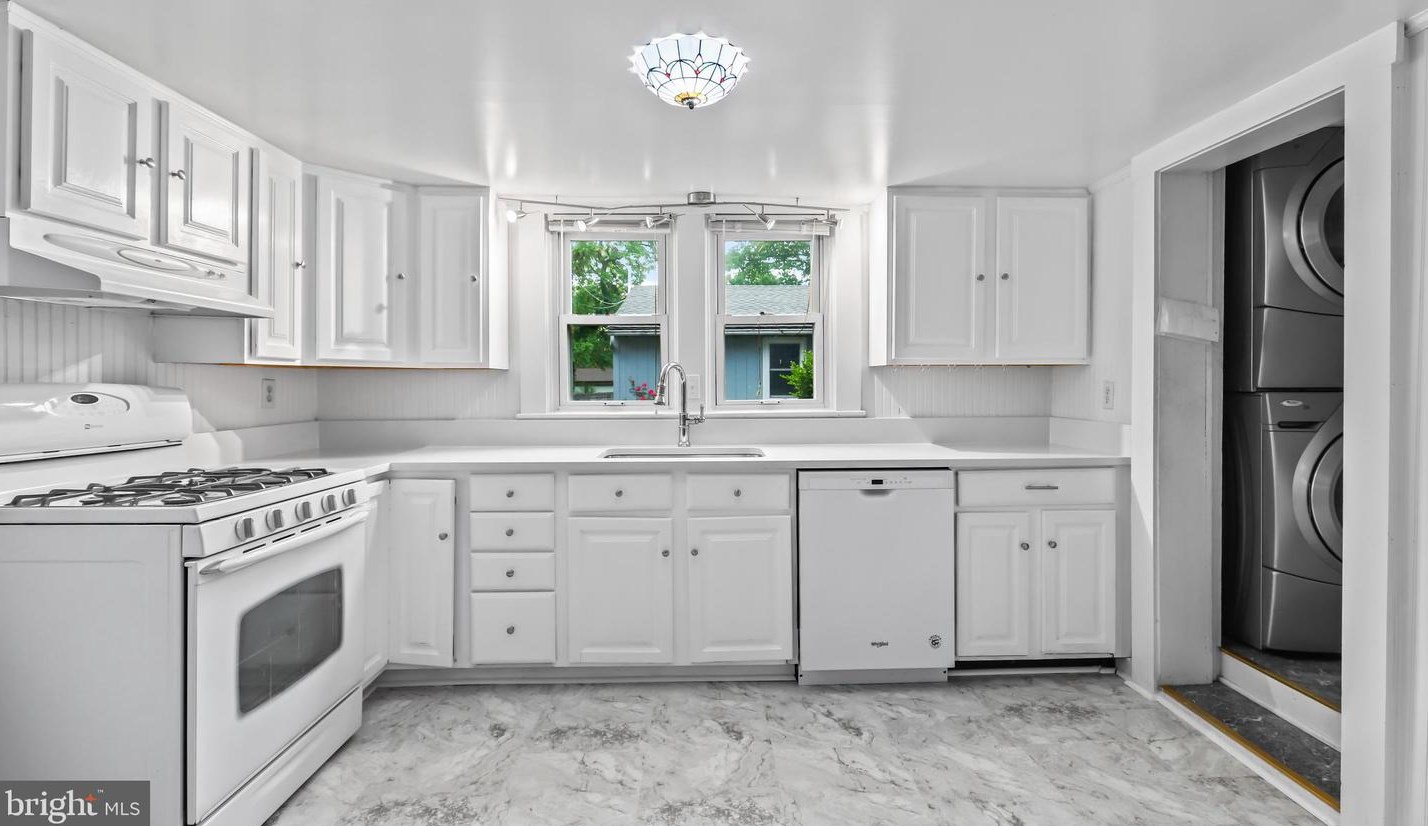 1531 Loudoun St, Winchester VA  22601-4421 exterior